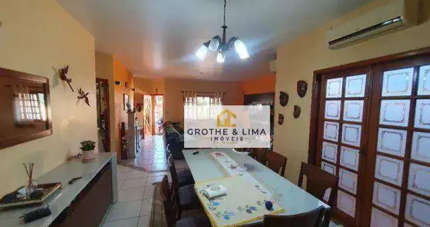 Casa com 3 dormitórios, 1 suíte à venda, 193 m² - Jardim Maria Cândida - Caçapava/SP