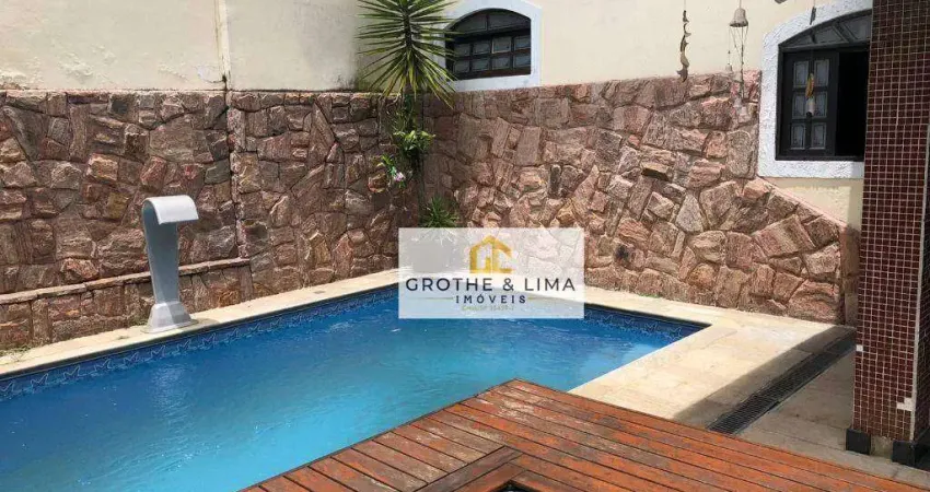 Sobrado espaçosa com piscina no Bosque dos Eucaliptos