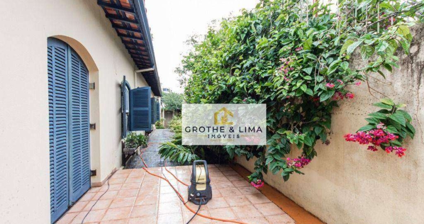 Casa com 4 dormitórios à venda, 230 m² por R$ 3.500.000,00 - Jardim Apolo - São José dos Campos/SP
