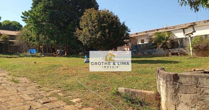 Chácara com 3 dormitórios à venda, 2200 m² por R$ 450.000 - Barreiro - Taubaté/SP