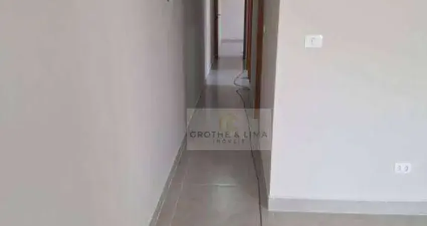 Linda casa são 3 dormitórios, incluindo uma suíte ampla, iluminação natural, além de uma área gourmet .