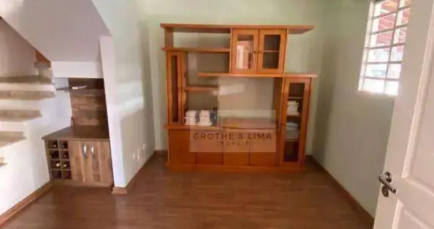 Casa à venda em condomínio fechado – segurança, conforto e lazer completo!