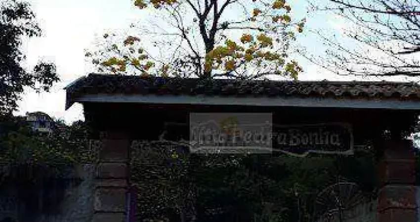 Sítio com 3 dormitórios à venda, 2700 m² por r$ 990.000 - alto do piracuama - pindamonhangaba/sp