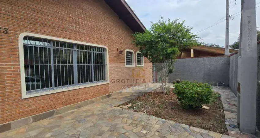 Casa no condômino Residencial Jardins, 3 dormitórios sendo 1 suite.