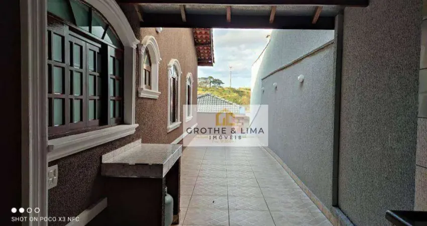 Casa com 3 dormitórios à venda, 130 m² por R$ 660.000,00 - Villa Branca - Jacareí/SP