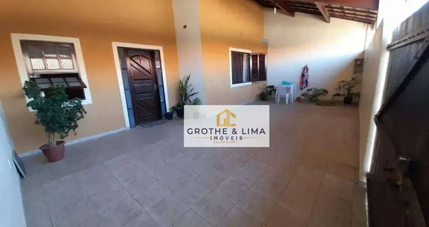 Casa com 2 dormitórios à venda, 170 m² por R$ 424.000,00 - Parque São Francisco - Guaratinguetá/SP