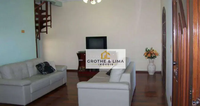 Sobrado com 3 dormitórios à venda, 253 m² por R$ 680.000,00 - Vera Cruz - Caçapava/SP