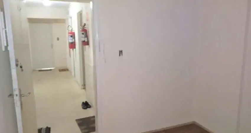 Kitnet / Stúdio à venda na HUMAITA -  FUNDOS, 571, Bela Vista, São Paulo