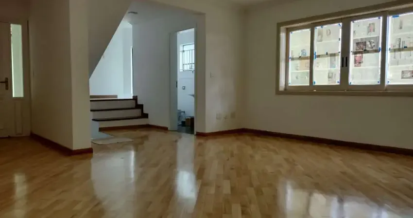 Casa com 3 quartos para alugar na Rua Antônio Bernardes de Oliveira, 211, Jardim Namba, São Paulo