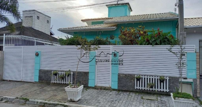 Casa com 3 quartos à venda no Madri, Palhoça 