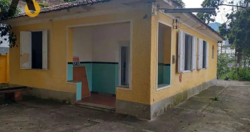 Terreno com projeto aprovado para 6 casas de vila.
