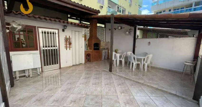 Casa com 3 dormitórios à venda, 108 m² por R$ 550.000,00 - Freguesia de Jacarepaguá - Rio de Janeiro/RJ