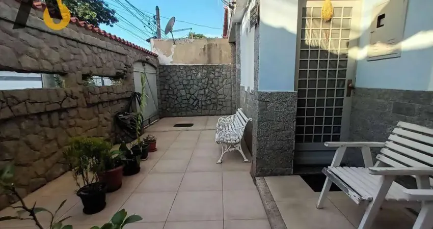 Casa com 4 dormitórios à venda, 211 m² por R$ 700.000,00 - Freguesia de Jacarepaguá - Rio de Janeiro/RJ