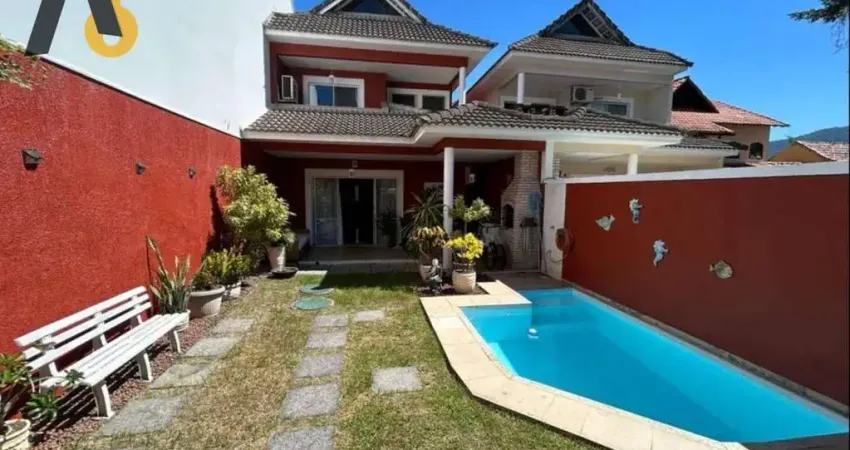 Casa com 6 dormitórios à venda, 203 m² por R$ 1.250.000,00 - Freguesia de Jacarepaguá - Rio de Janeiro/RJ