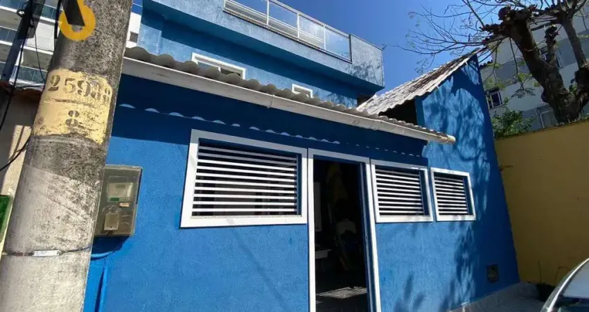 Casa com 4 dormitórios à venda, 198 m² por R$ 890.000,00 - Freguesia de Jacarepaguá - Rio de Janeiro/RJ