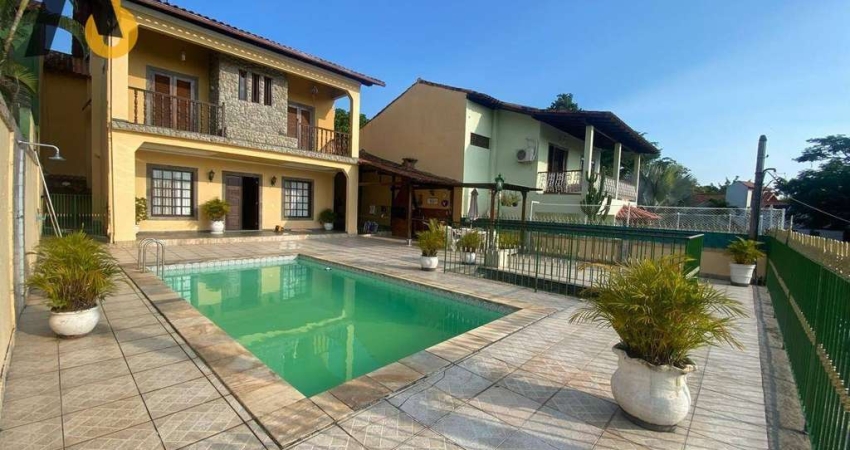 Casa com 3 dormitórios à venda, 318 m² por R$ 1.150.000,00 - Freguesia de Jacarepaguá - Rio de Janeiro/RJ