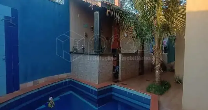 Casa com 2 quartos à venda no Jardim das Aroeiras, Jardinópolis 