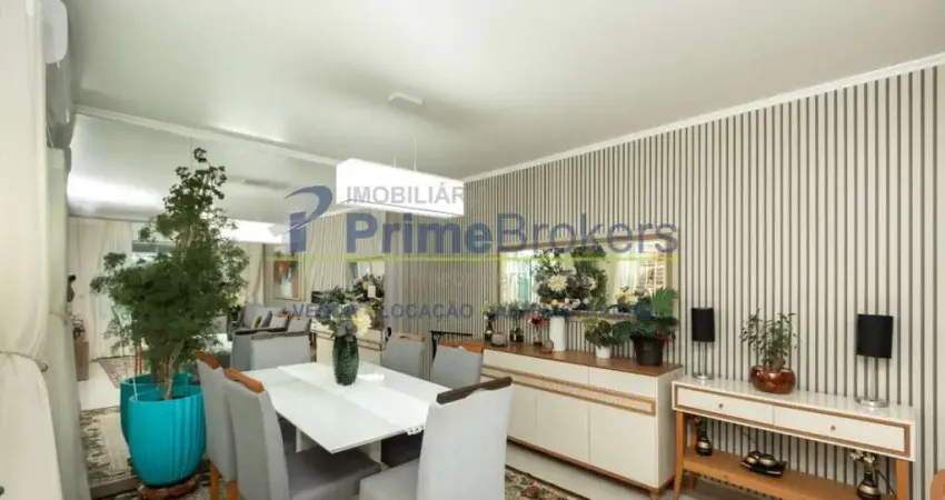 Casa, 231m² - 4 dormitórios, 1 suíte, 2 vagas, área gourmet e estúdio - bosque da saúde