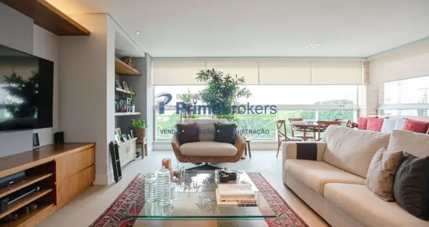 Com uma área privativa de 146 m², este imóvel oferece espaço e conforto.