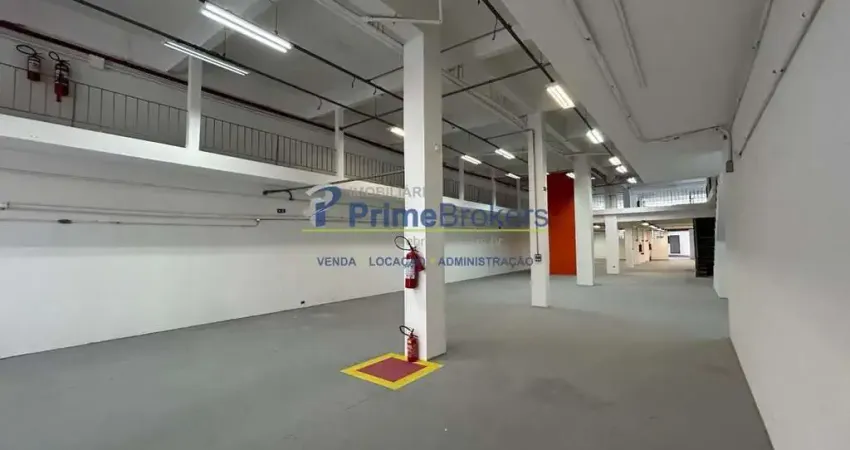 Loja com mezanino com 3 banheiros e copa facilidade para o metro são jaulas.