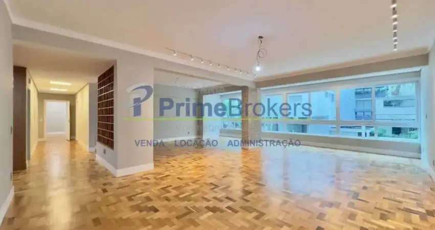 Com uma ampla área privativa de 253 m², este imóvel é ideal para quem busca conforto e espaço.