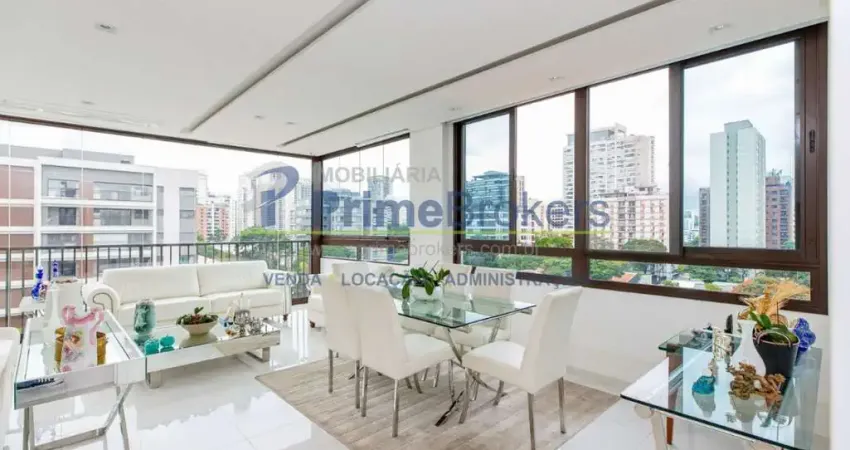 Com uma área total de 153 m², este imóvel é ideal para quem busca conforto e sofisticação.