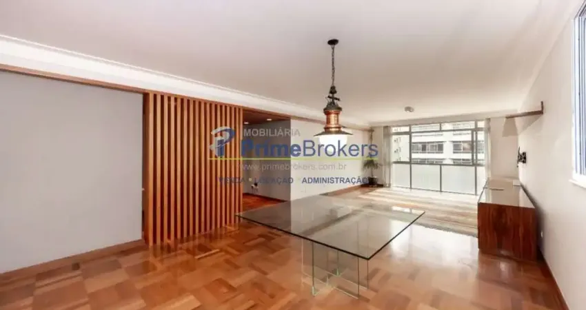 Com 3 dormitórios, incluindo 2 suítes, e 4 banheiros sociais, o apartamento é perfeito para quem bus