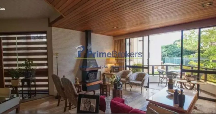 Apartamento duplex com 3 dormitórios, suíte e 3 vagas de 160m²