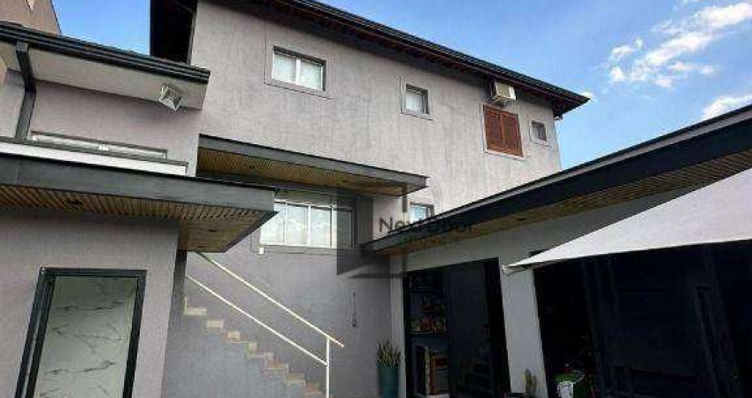 Casa de Condomínio para venda em Parque Das Universidades de 390.00m² com 4 Quartos, 3 Suites e 4 Garagens
