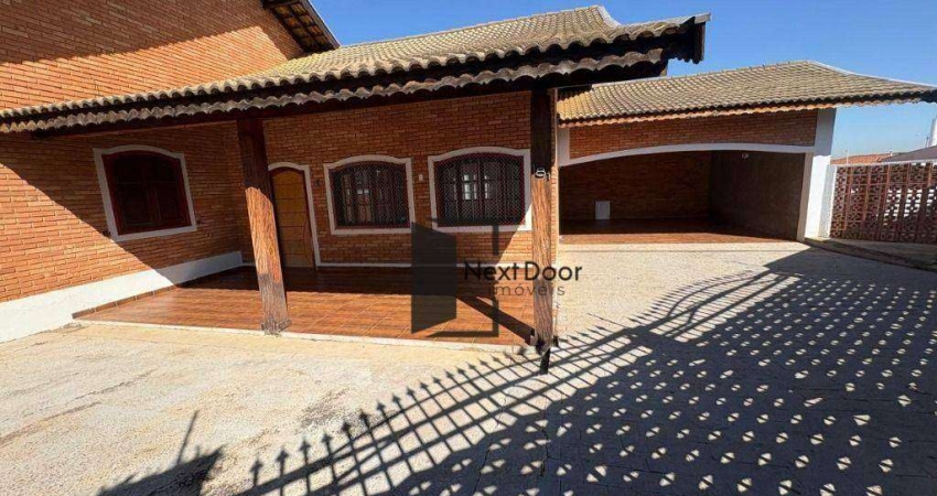 Casa para venda e aluguel em Jardim Santa Genebra de 370.00m² com 3 Quartos, 1 Suite e 4 Garagens