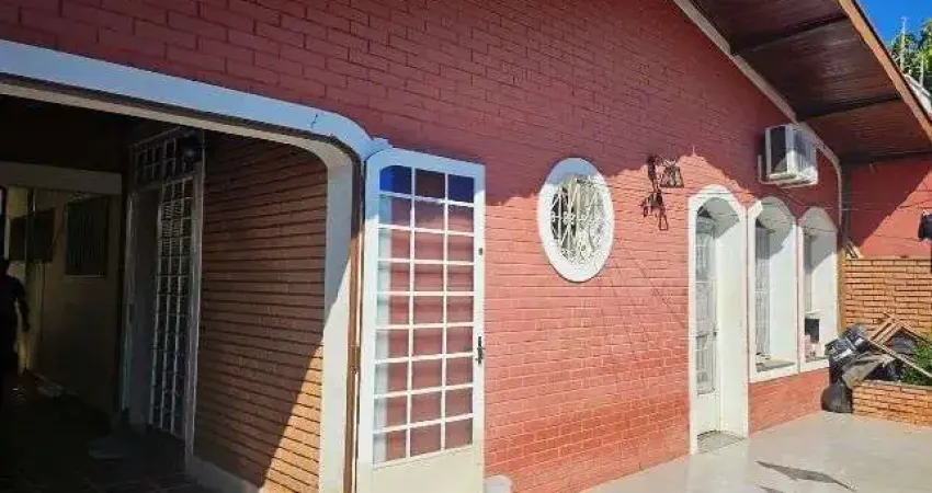 Casa com 4 quartos à venda na Rua Doutor Silvino de Godoy, 376, Jardim Conceição, Campinas