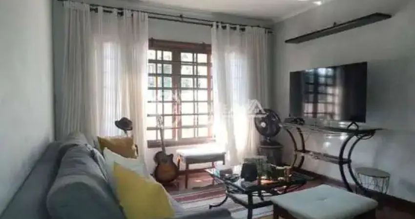 Casa com 3 quartos à venda na Avenida Comandante Antônio Paiva Sampaio, Parque Vitória, São Paulo