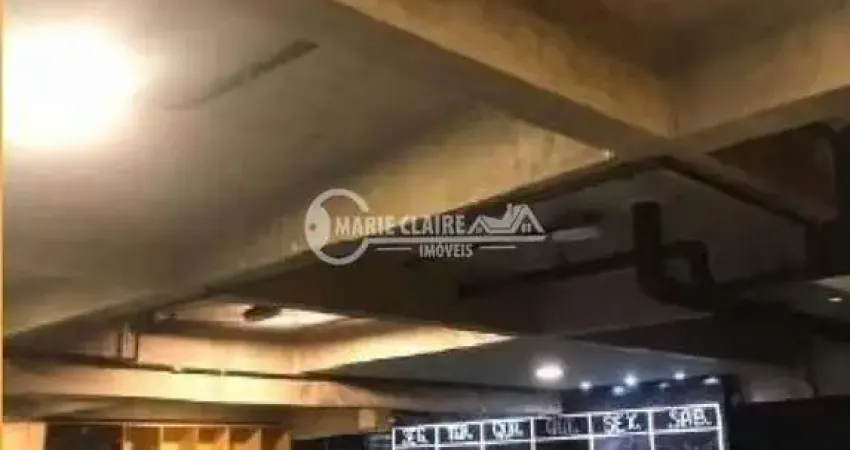 Casa à venda na Avenida Sumaré, 1744, Sumaré, São Paulo