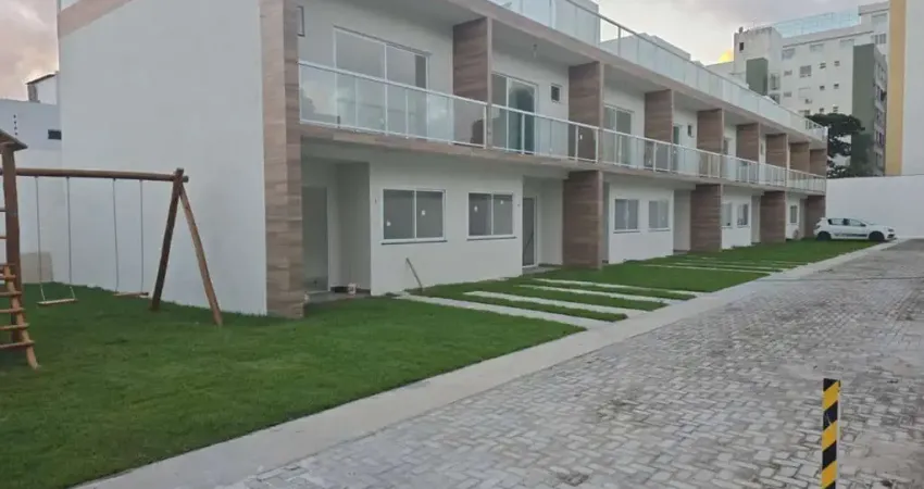 Casa para Venda em Lauro de Freitas, Pitangueiras, 3 dormitórios, 2 suítes, 2 banheiros, 2 vagas