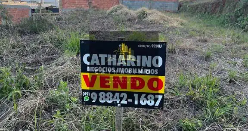 Terreno à venda na Rua Osvaldo dos Santos, 011, Jardim Europa, Chapecó