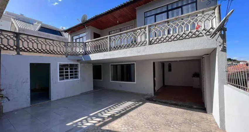 Casa com 2 dormitórios para alugar, 80 m² por R$ 1.745/mês -Rua Victor Hugo, 417 Lindóia - Curitiba/PR