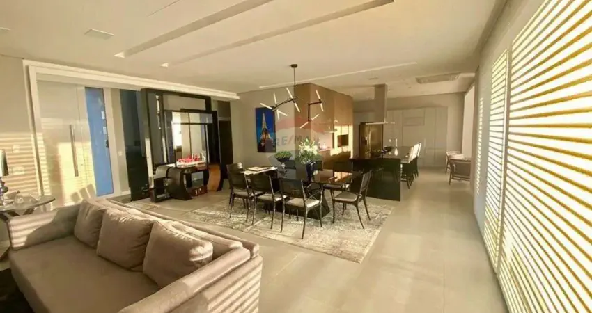 Casa em condomínio fechado le parc em caxias do sul. 3 suítes, vista incrível, espaço gourmet, piso aquecido e garagem para 5 carros.