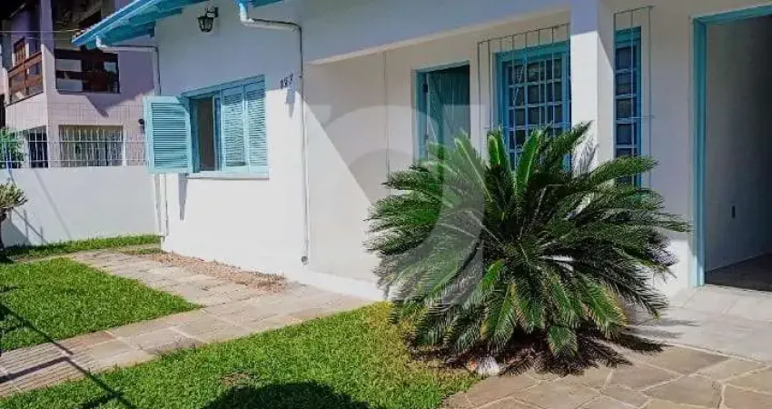 Casa com 3 quartos para alugar na Pau Brasil, 277, Scharlau, São Leopoldo