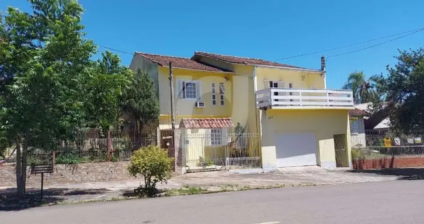 Casa com 3 quartos à venda na Rua Santo Inácio, 233, Cristo Rei, São Leopoldo