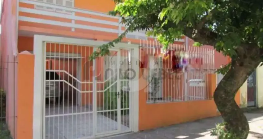 Casa com 3 quartos à venda na Rua José Bonifácio, 1320, Morro do Espelho, São Leopoldo