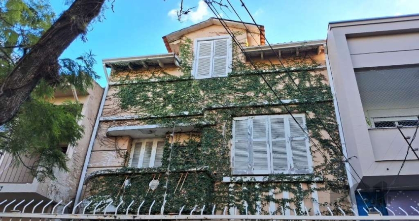 Casa comercial à venda na Rua Miguel Tostes, Rio Branco, Porto Alegre