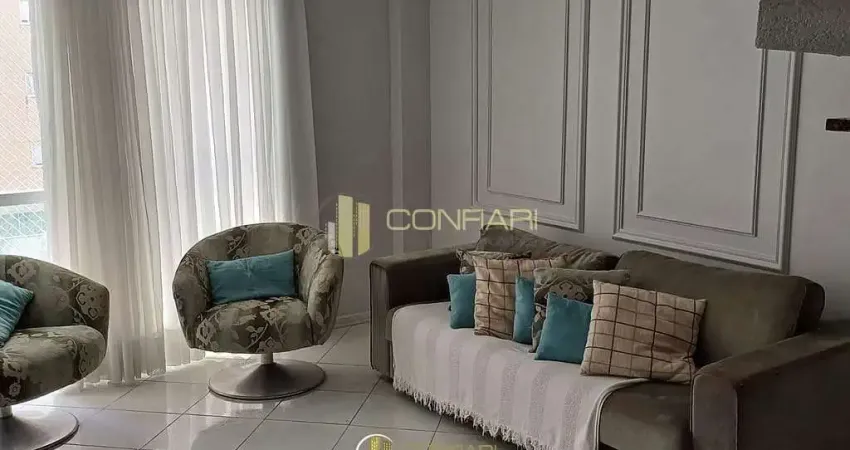 Duplex mobiliado na Meia praia