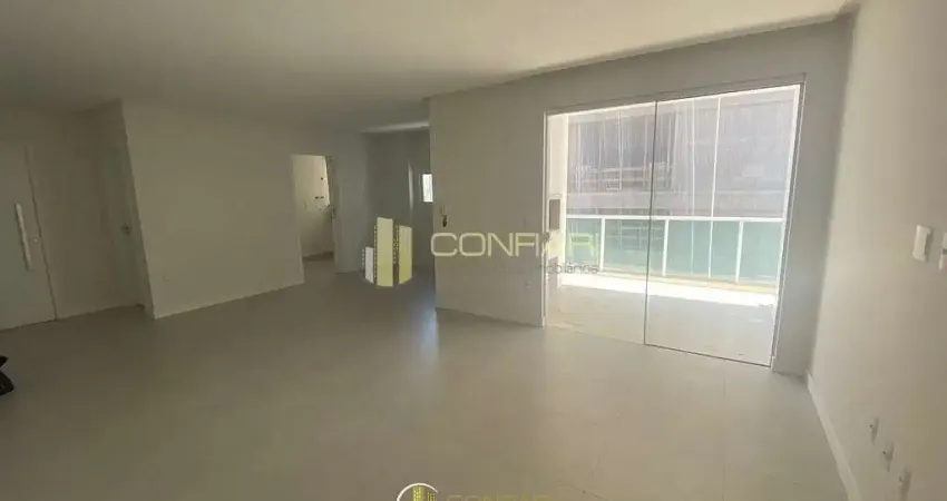 Apartamento com 3 quartos à venda na Rua 234, 465, Meia Praia, Itapema
