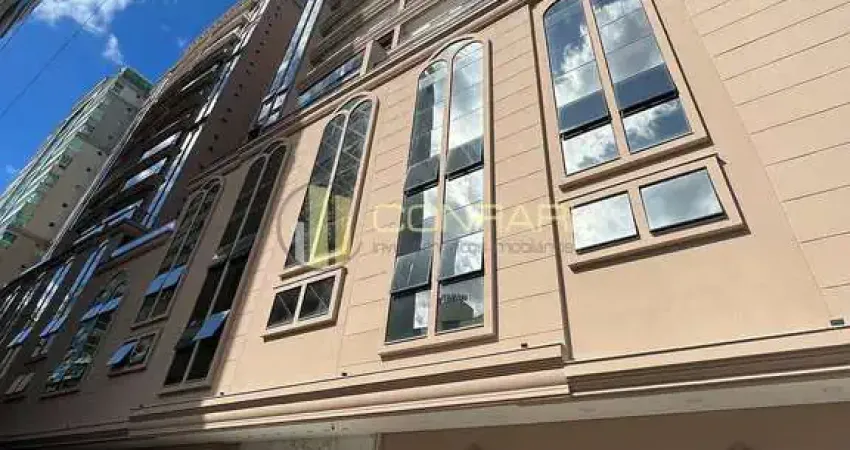 Apartamento de Alto Padrão com Lazer Completo e 04 Suítes