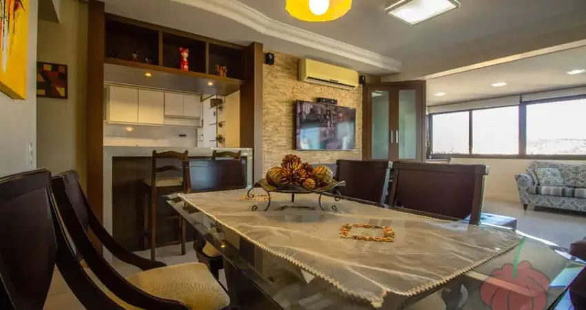 Apartamento com 3 quartos à venda na Rua Guararapes, 455, Petrópolis, Porto Alegre