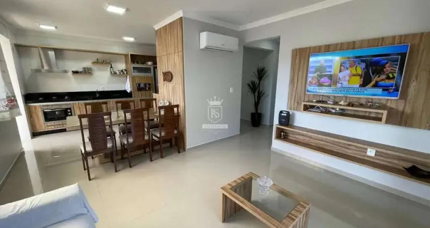 Cobertura mobiliada com 3 dormitórios em ótima localização