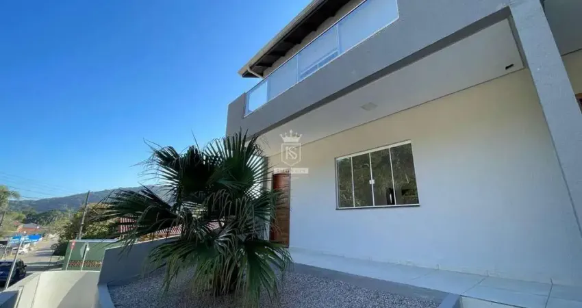 Sobrado novo e semimobiliado com 2 suítes e 127m² no bairro josé amândio