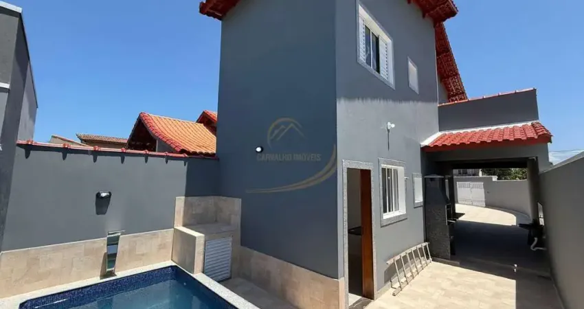 Sobrado com piscina lado pista apenas 700m do mar em mongaguá!