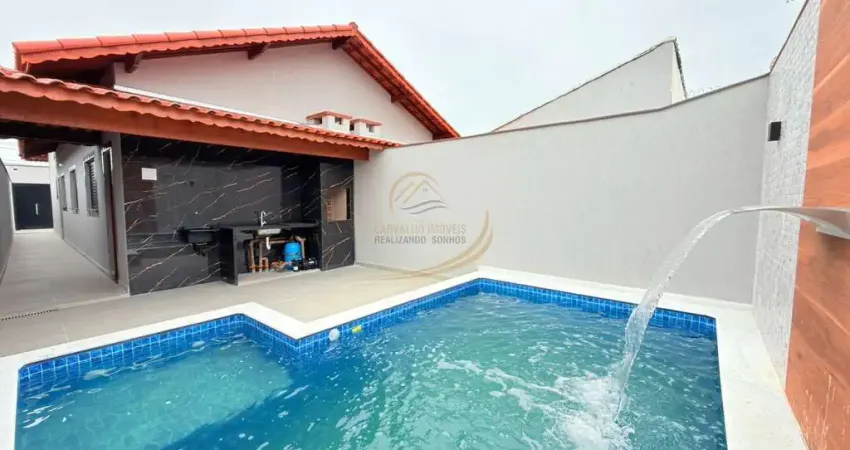 Casa lado pista apenas 100om to mar com piscina e churrasqueira em itanhaém!