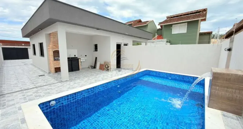 Casa com piscina e churrasqueira lado praia para venda em itanhaém!